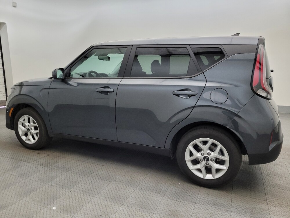 2025 Kia Soul in Phoenix, AZ 85015 - 18115650 3