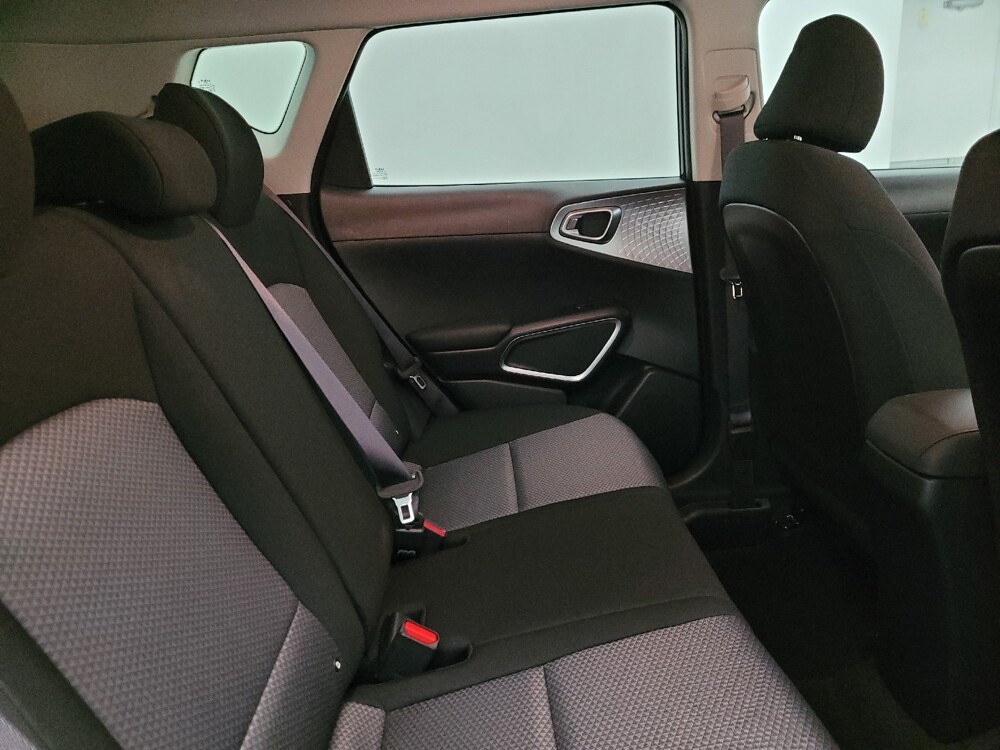 2025 Kia Soul in Phoenix, AZ 85015 - 18115650 19