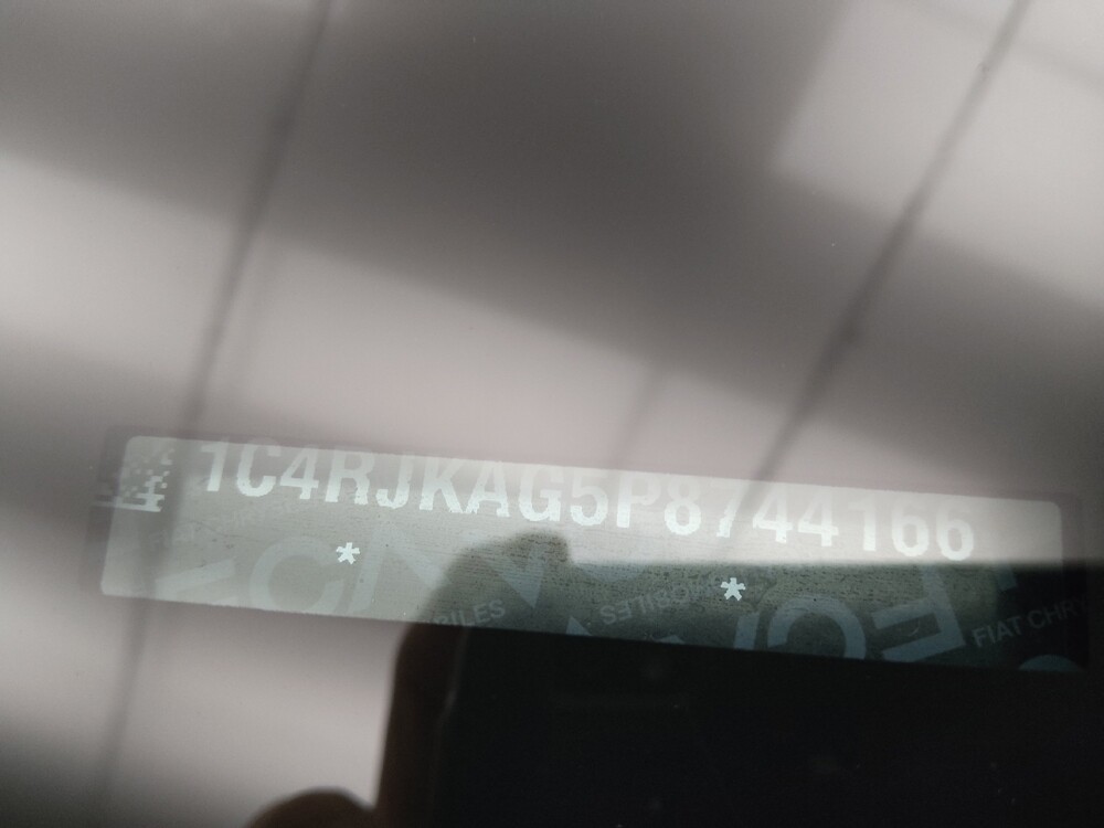 2023 Jeep Grand Cherokee L in Des Moines, IA 50310 - 18115654 33