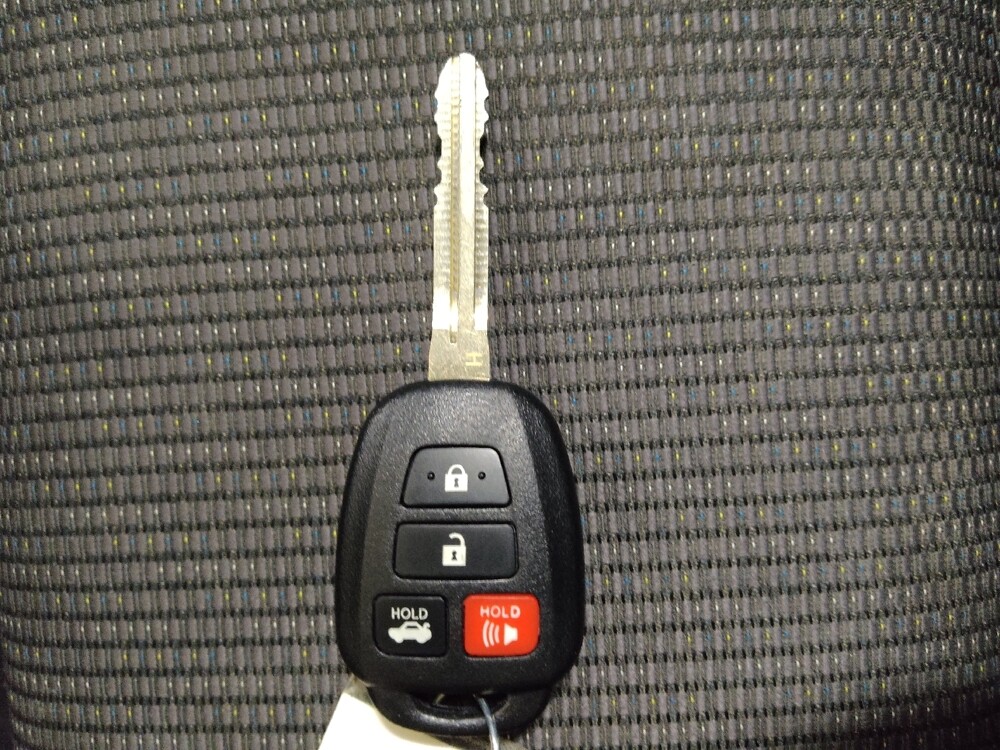 2016 Toyota Corolla in Lewisville, TX 75067 - 18115662 32