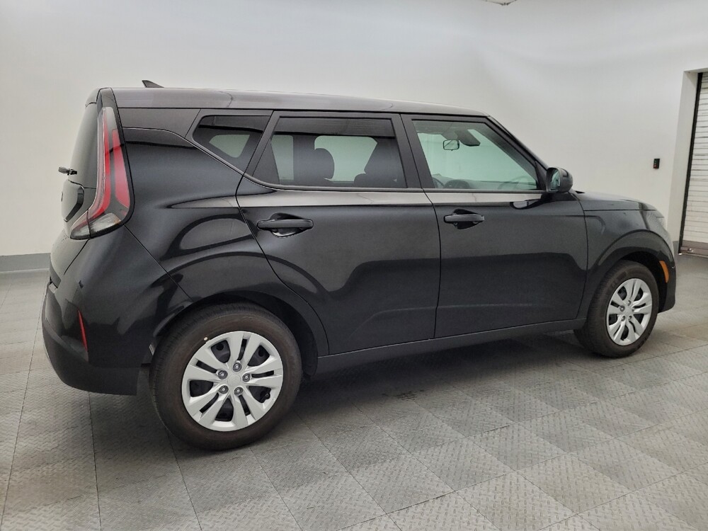 2025 Kia Soul in Phoenix, AZ 85022 - 18115663 10