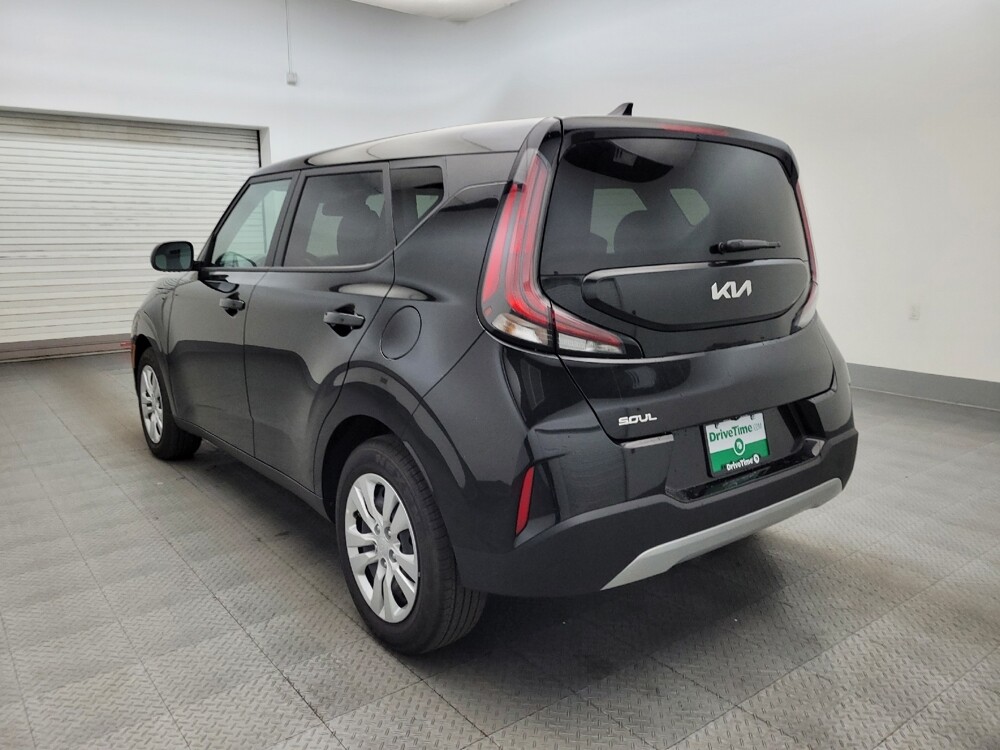 2025 Kia Soul in Phoenix, AZ 85022 - 18115663 5