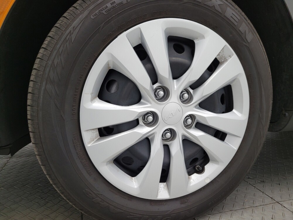 2025 Kia Soul in Phoenix, AZ 85022 - 18115663 31