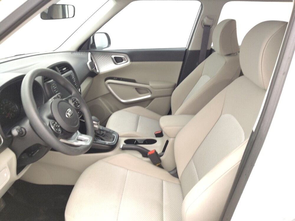 2021 Kia Soul in Clearwater, FL 33764 - 18115667 17