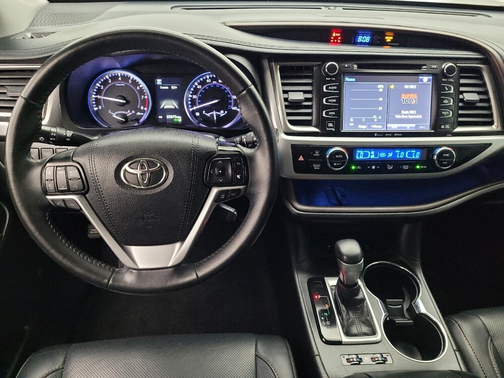 2019 Toyota Highlander in Gainesville, FL 32609 - 18115685 22