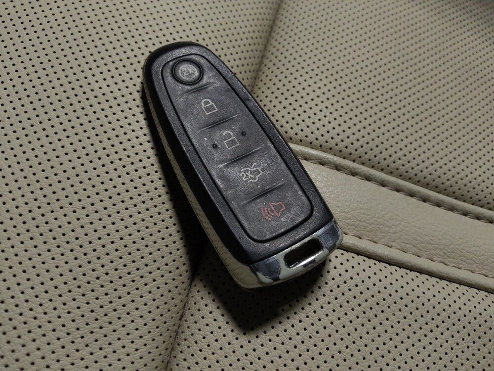 2018 Lincoln MKT in Tucson, AZ 85705 - 18115692 32