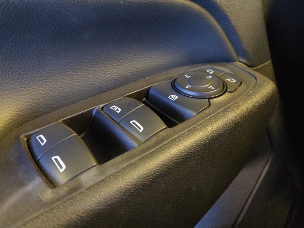 2019 Chevrolet Equinox in Chandler, AZ 85225 - 18115694 27