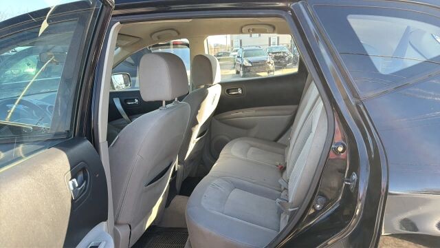 2012 Nissan Rogue in Euclid, OH 44040 - 18115700 4