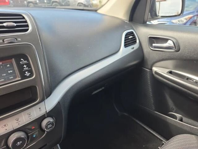 2020 Dodge Journey in Greenville, SC 29607 - 18115718 38