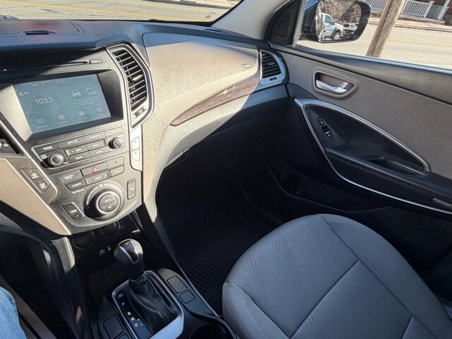 2017 Hyundai Santa Fe in Pottsville, PA 17901 - 18115723 10