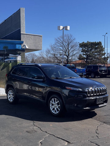 2015 Jeep Cherokee in Eastpointe, MI 48021 - 18115725 4