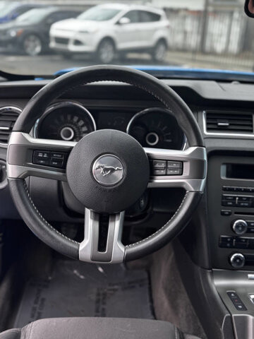 2013 Ford Mustang in Eastpointe, MI 48021 - 18115726 10