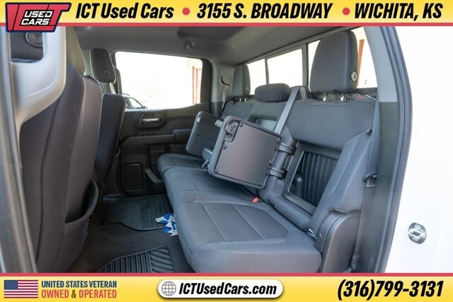 2022 Chevrolet Silverado 1500 in Wichita, KS 67216 - 18115731 19