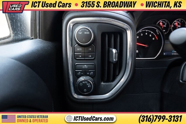 2022 Chevrolet Silverado 1500 in Wichita, KS 67216 - 18115731 12