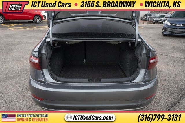 2021 Volkswagen Jetta in Wichita, KS 67216 - 18115732 4