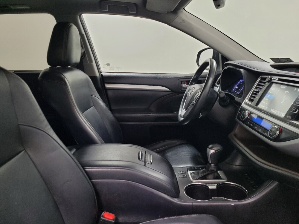 2017 Toyota Highlander in Allentown, PA 18103 - 18115744 21