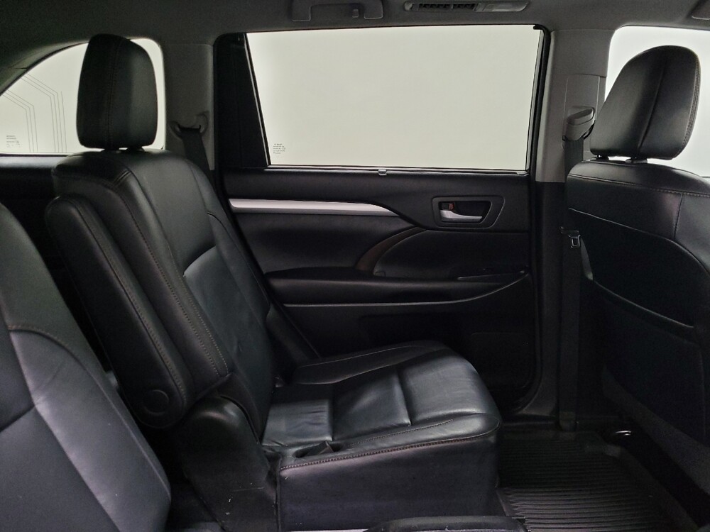 2017 Toyota Highlander in Allentown, PA 18103 - 18115744 19