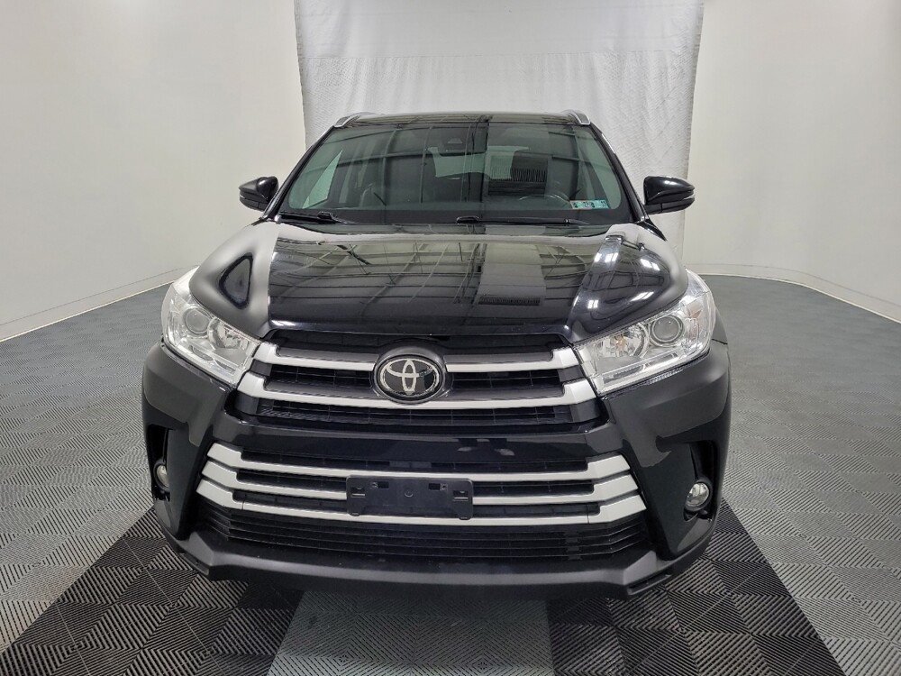 2017 Toyota Highlander in Allentown, PA 18103 - 18115744 15