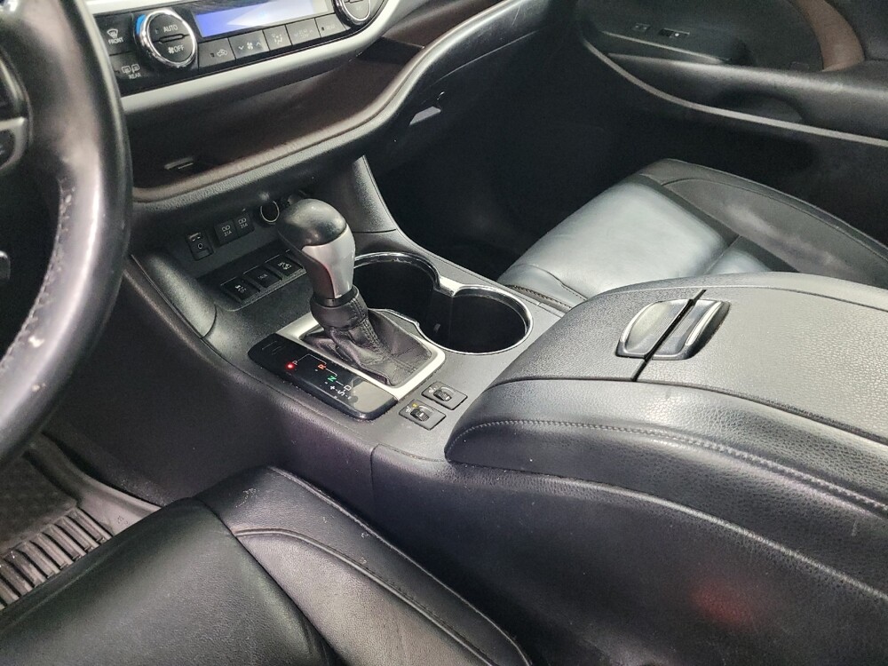 2017 Toyota Highlander in Allentown, PA 18103 - 18115744 26