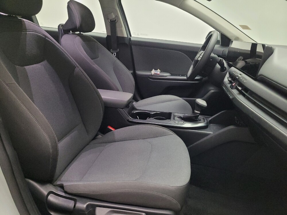 2025 Kia K4 in Riverside, CA 92504 - 18115755 21