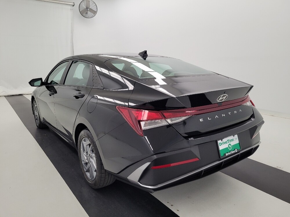 2024 Hyundai Elantra in Houston, TX 77074 - 18115762 5