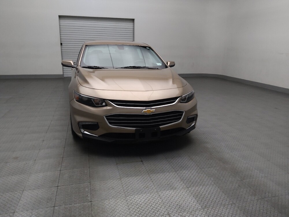 2018 Chevrolet Malibu in Arlington, TX 76011 - 18115809 14