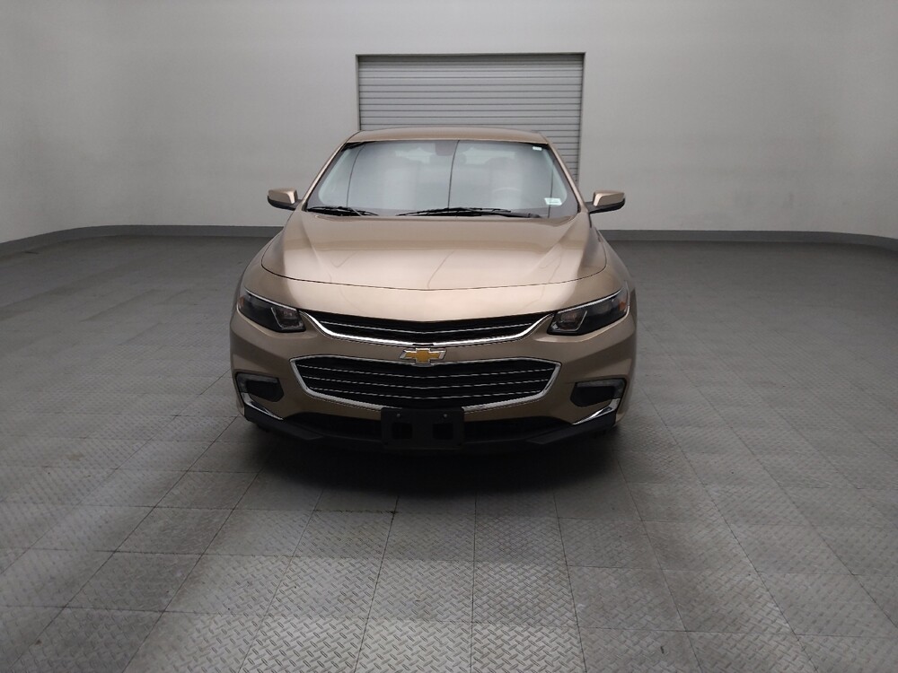 2018 Chevrolet Malibu in Arlington, TX 76011 - 18115809 15