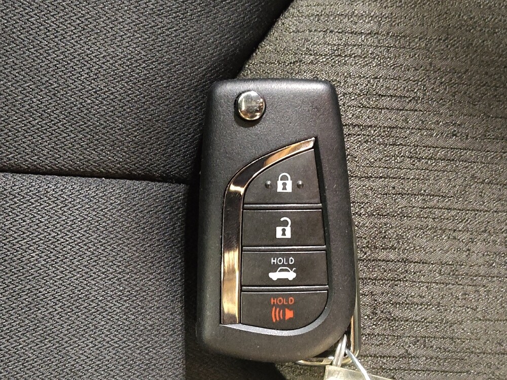 2021 Toyota Camry in Plano, TX 75074 - 18115810 32