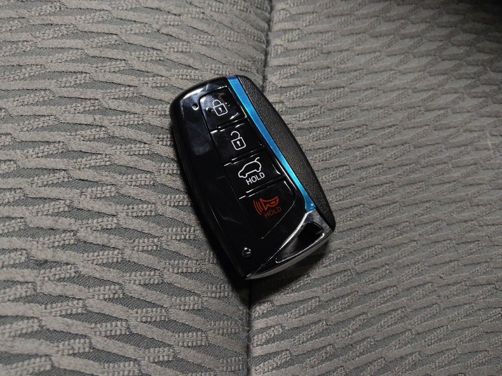 2016 Hyundai Santa Fe in Chandler, AZ 85225 - 18115814 32