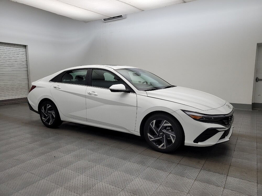 2025 Hyundai Elantra in Tucson, AZ 85705 - 18115823 11