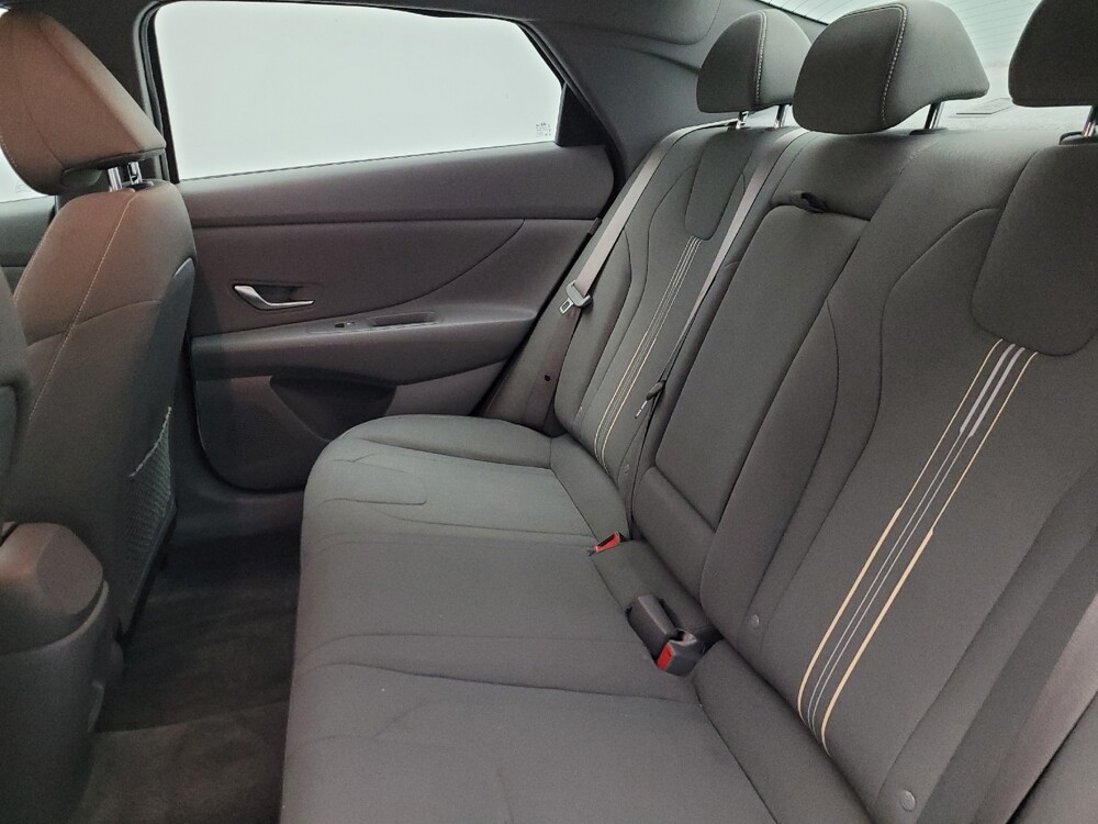 2025 Hyundai Elantra in Tucson, AZ 85705 - 18115823 18