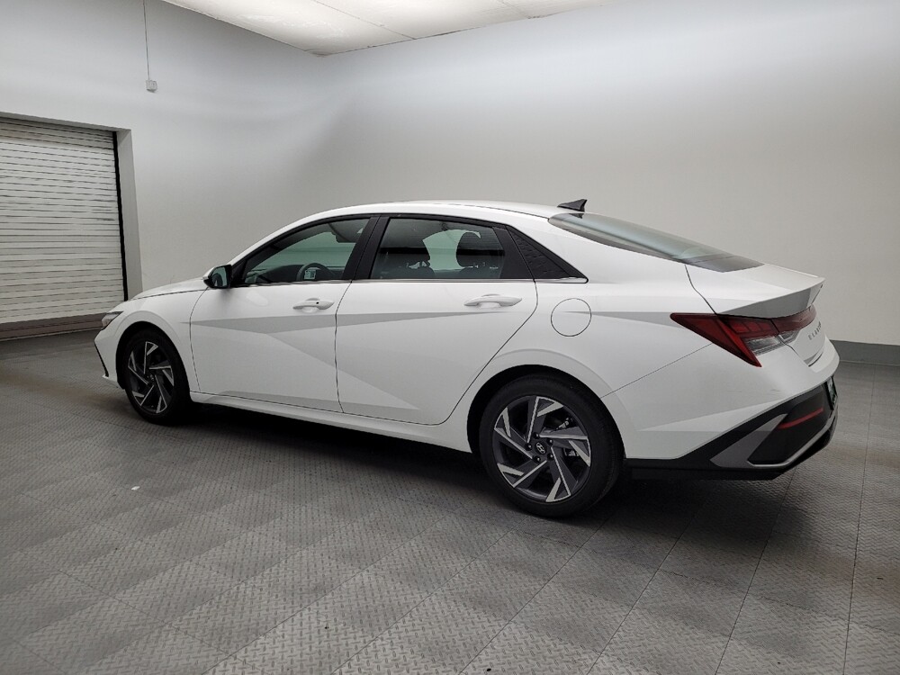 2025 Hyundai Elantra in Tucson, AZ 85705 - 18115823 3