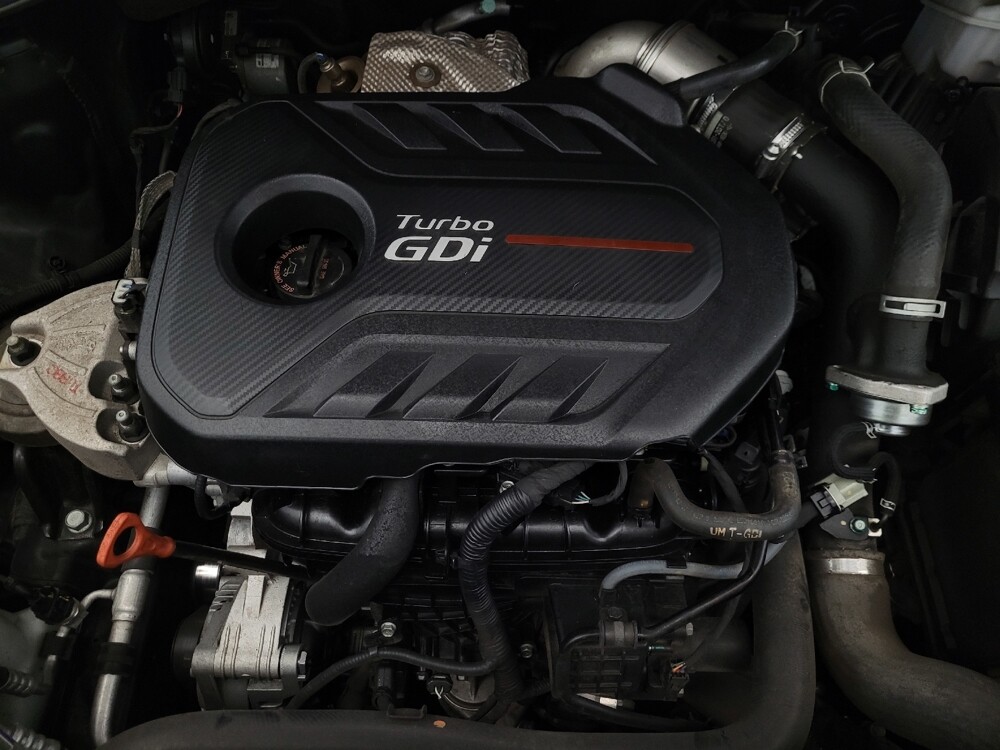 2018 Hyundai Santa Fe in Tucson, AZ 85705 - 18115827 30