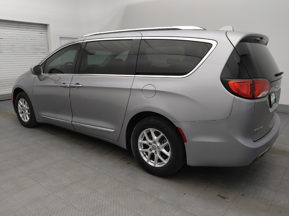 2020 Chrysler Pacifica in Bradenton, FL 34207 - 18115831 3