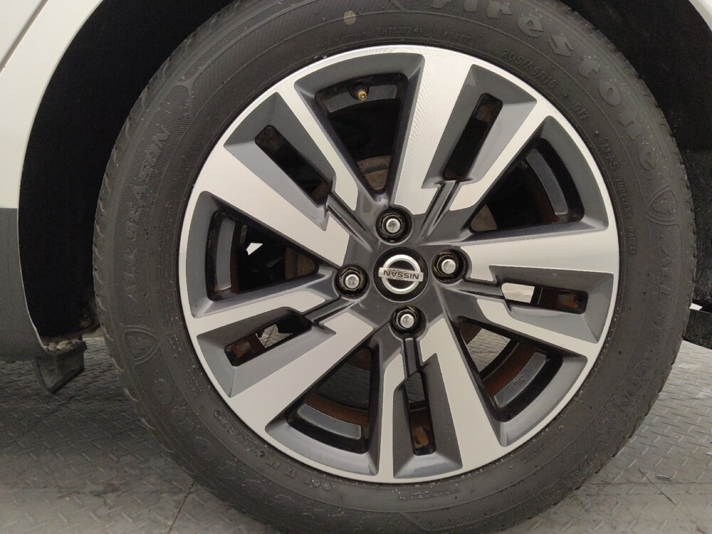 2021 Nissan Versa in Tallahassee, FL 32304 - 18115840 31