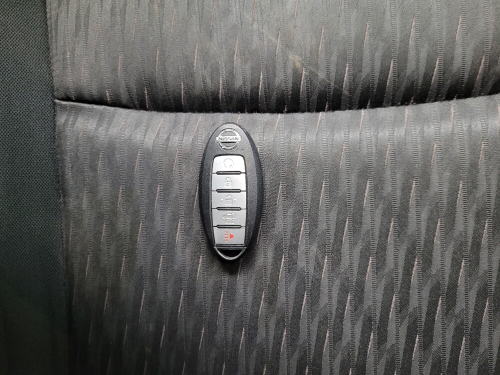 2019 Nissan Rogue in Las Vegas, NV 89104 - 18115852 32