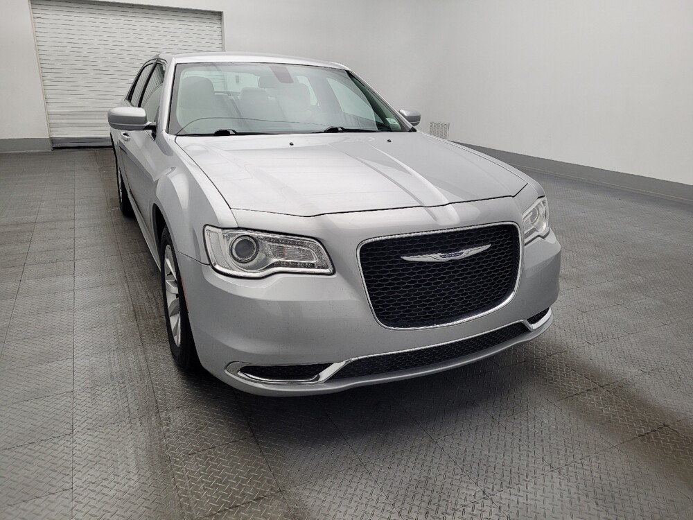 2020 Chrysler 300 in Savannah, GA 31419 - 18115863 14