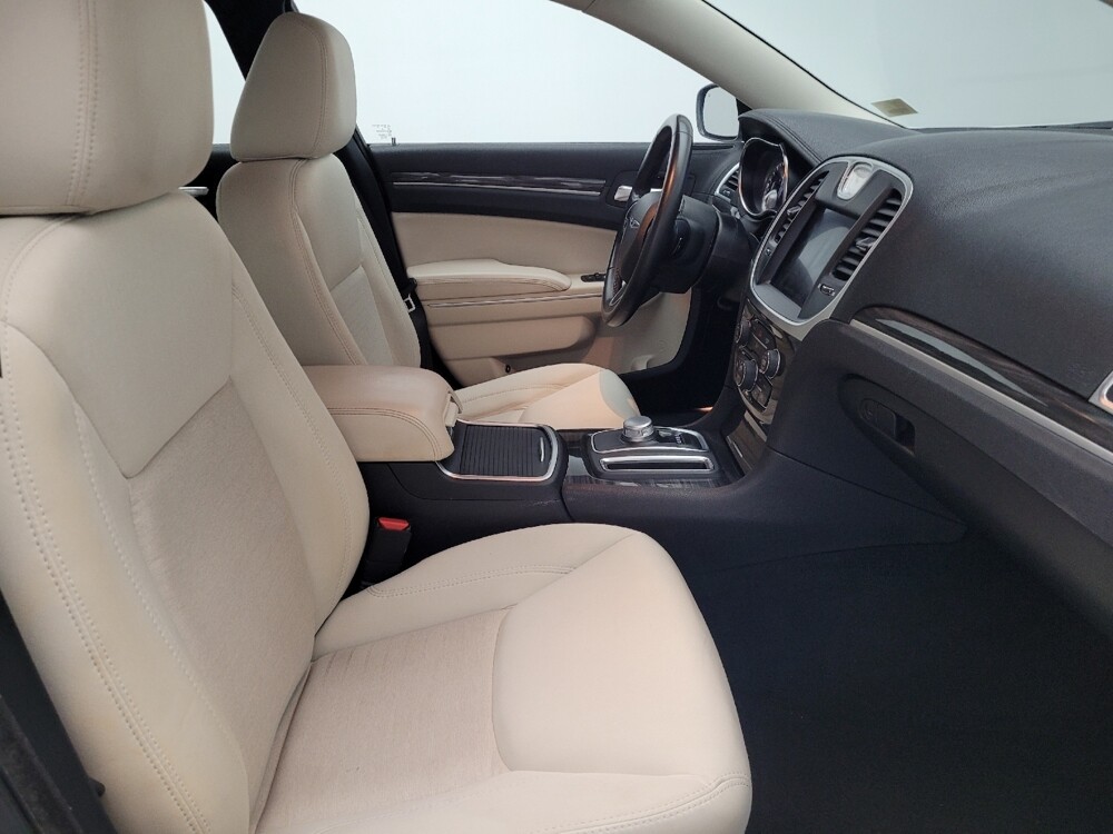 2020 Chrysler 300 in Savannah, GA 31419 - 18115863 21