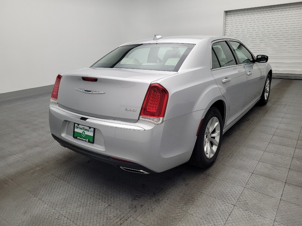 2020 Chrysler 300 in Savannah, GA 31419 - 18115863 9