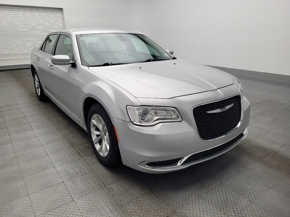 2020 Chrysler 300 in Savannah, GA 31419 - 18115863 13