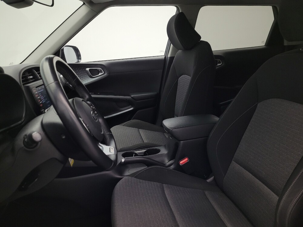 2021 Kia Soul in Mesa, AZ 85210 - 18115888 17