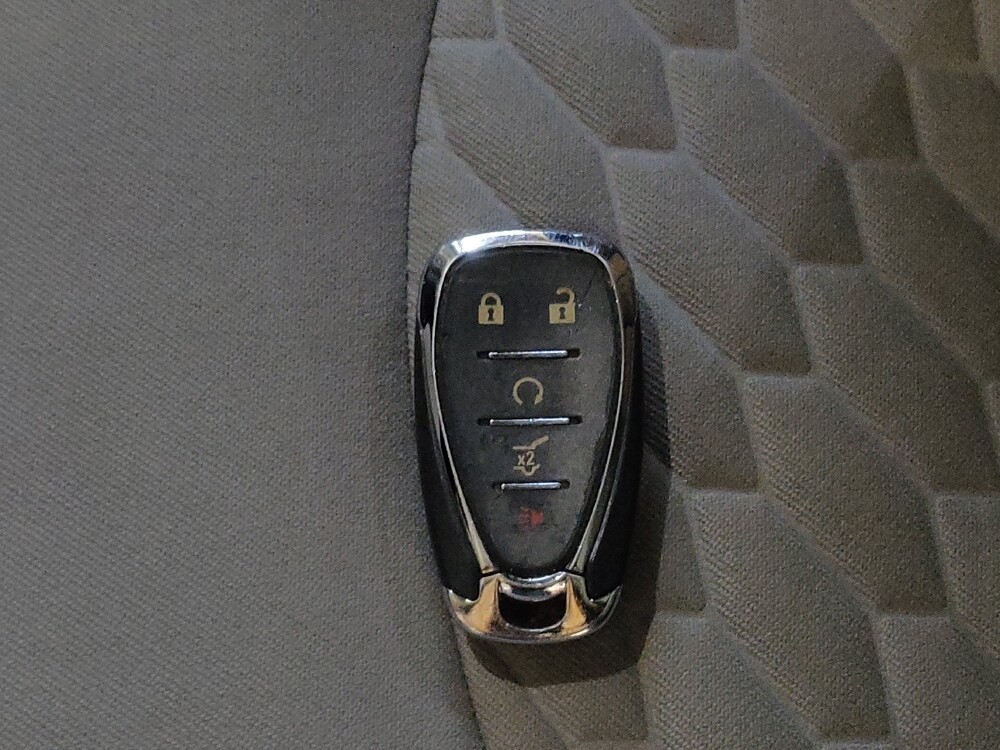 2018 Chevrolet Equinox in Greenville, SC 29607 - 18115892 32