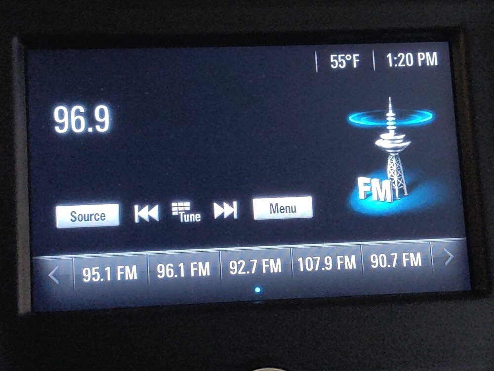 2018 Chevrolet Equinox in Greenville, SC 29607 - 18115892 25