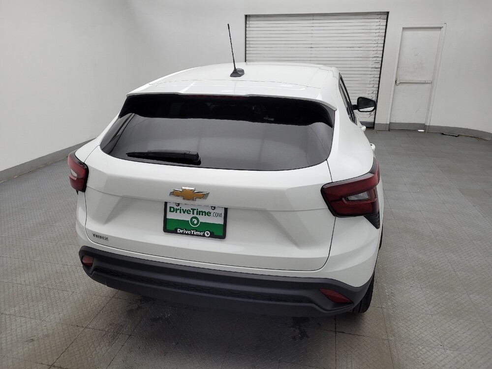 2025 Chevrolet Trax in Greenville, NC 27834 - 18115896 7