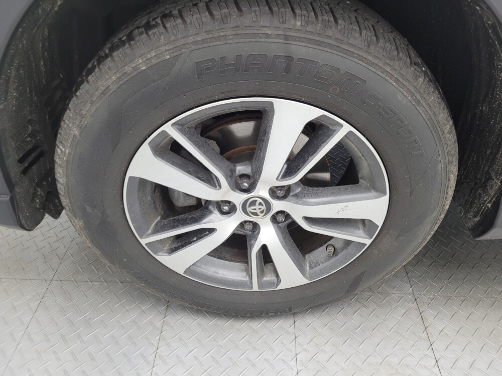 2018 Toyota RAV4 in Charlotte, NC 28273 - 18115905 31