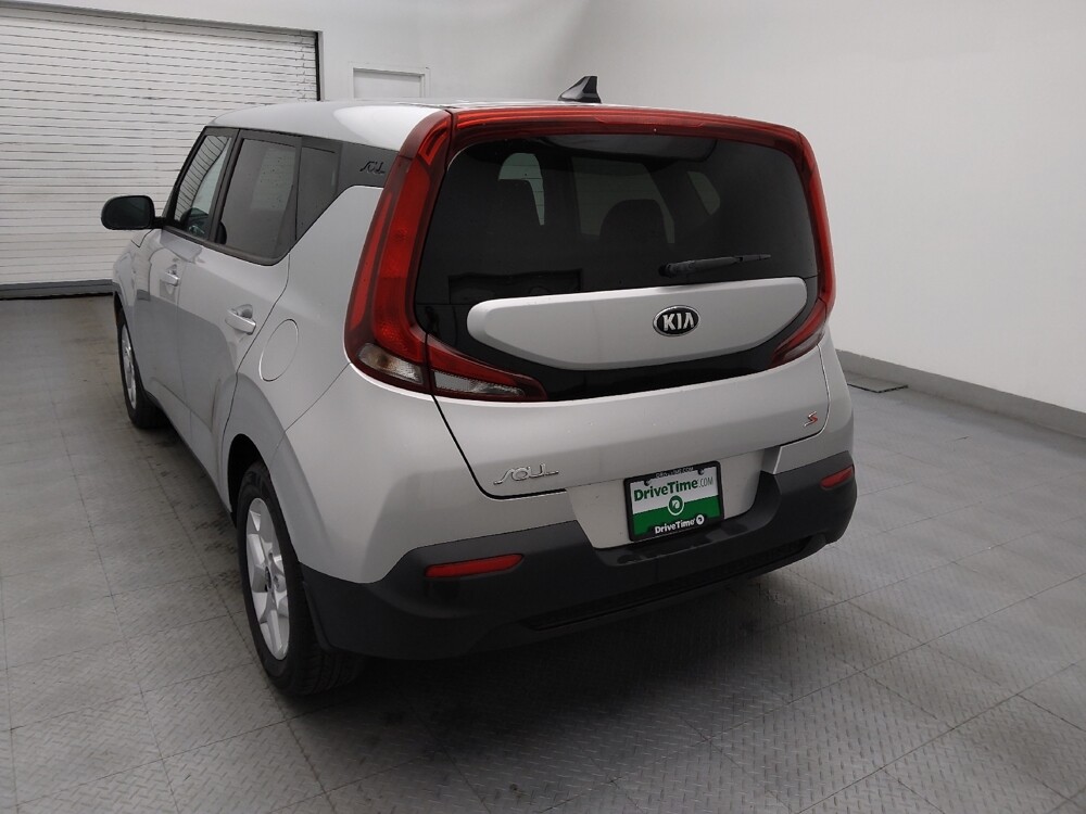 2021 Kia Soul in Charlotte, NC 28273 - 18115906 6