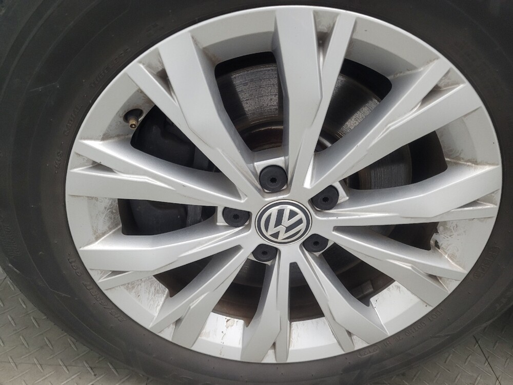 2018 Volkswagen Tiguan in Macon, GA 31210 - 18115927 31