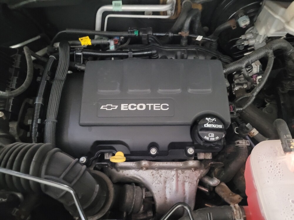 2019 Chevrolet Trax in Pittsburgh, PA 15237 - 18115929 30