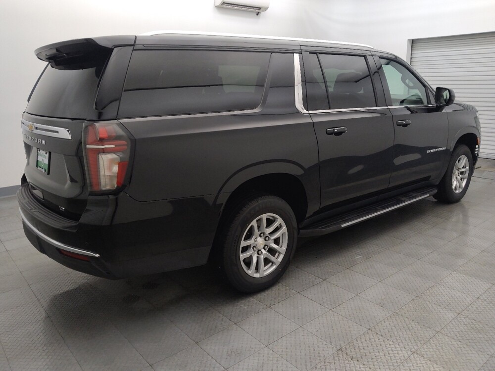 2022 Chevrolet Suburban in Houston, TX 77074 - 18115942 10