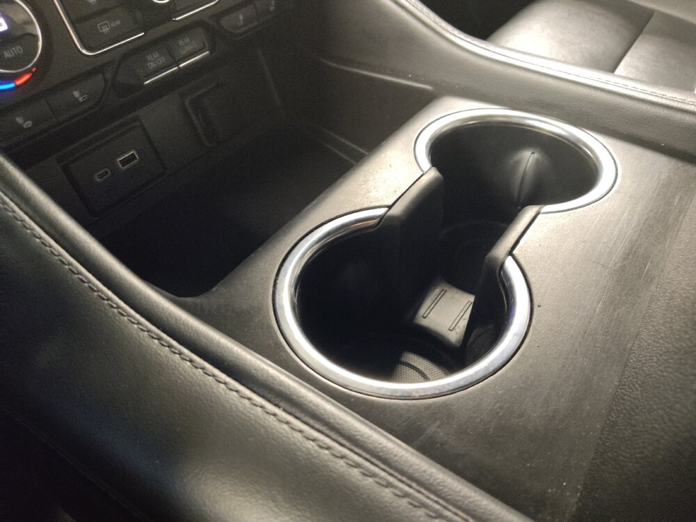 2022 Chevrolet Suburban in Houston, TX 77074 - 18115942 26